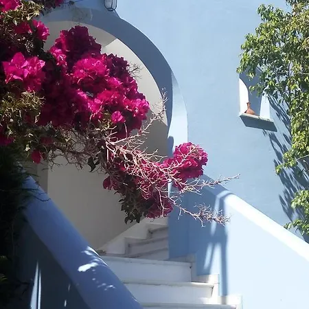 Blue And White Affittacamere Agia Anna (Naxos)